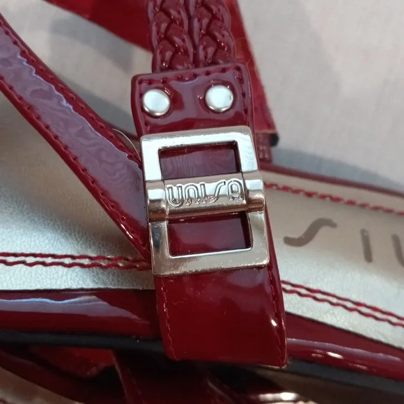 Sandals - Picture 11 of 12